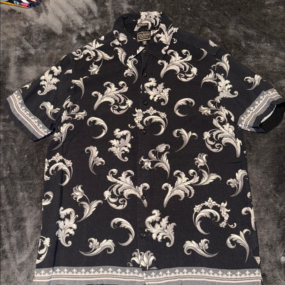 Guess Black and Grey Patterned Button-Up Regular Fit Shirt - XS
